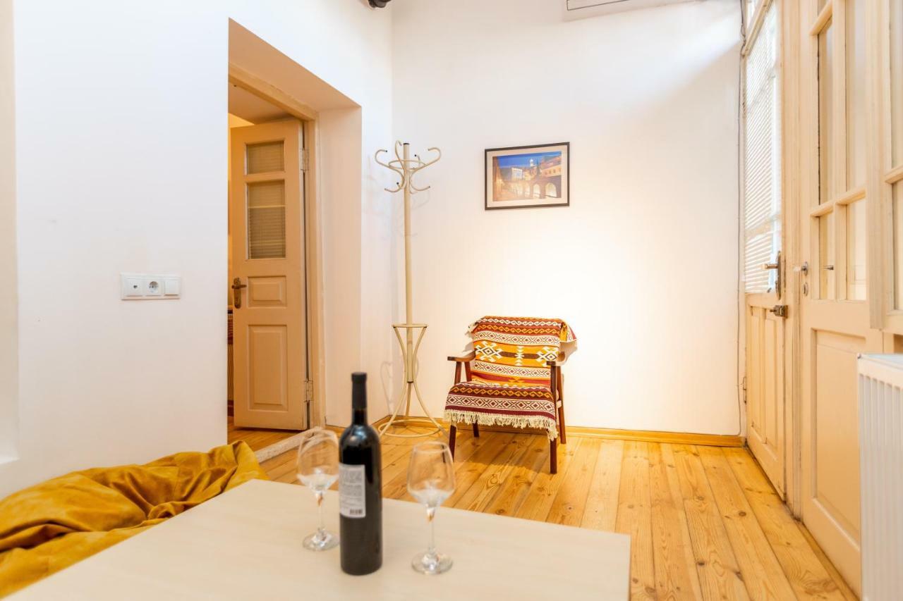 Nina' Cozy Apartment Tbilisi Luaran gambar